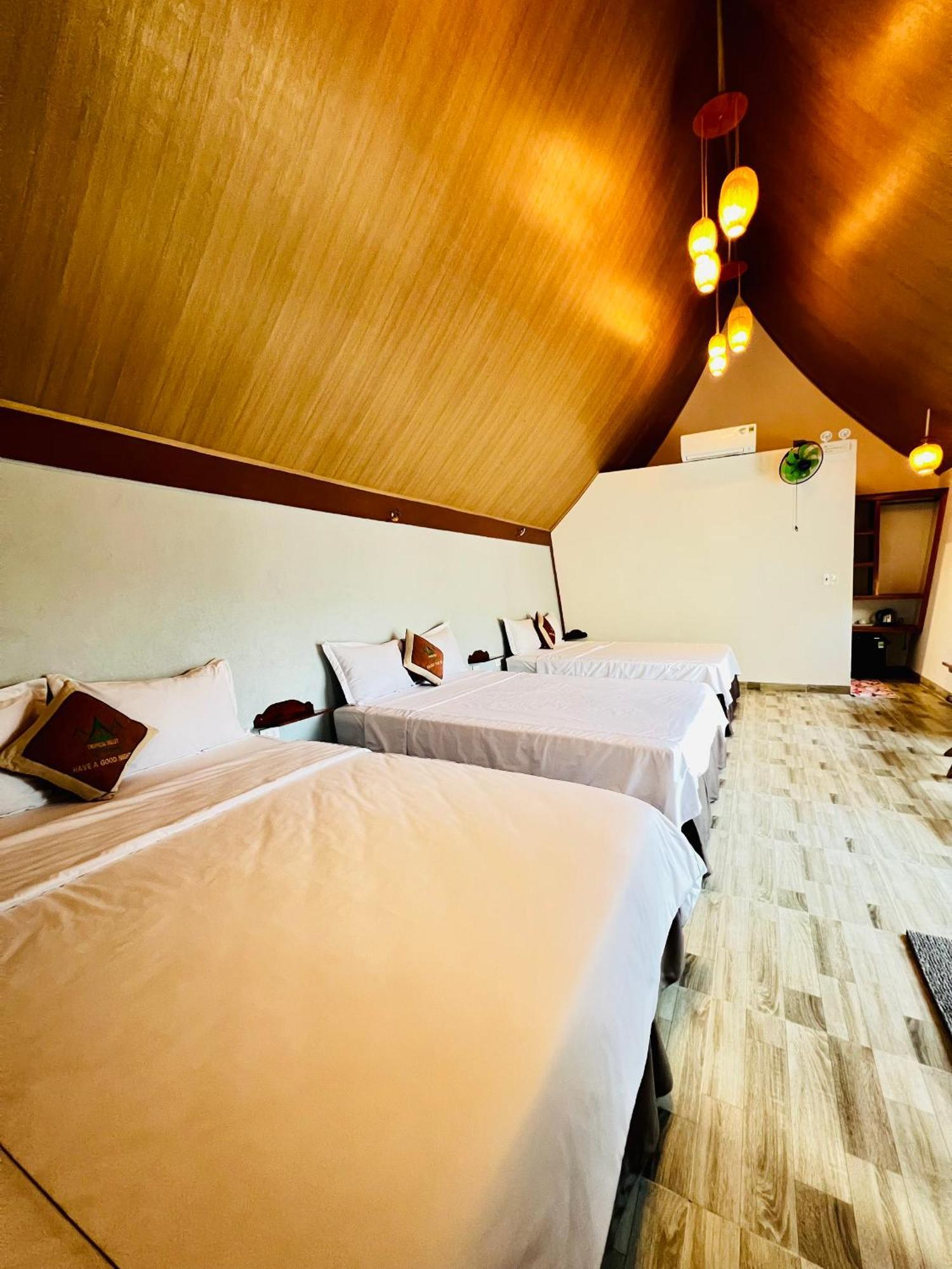 Tropical Valley Homestay - Villas Phong Nha Exterior photo