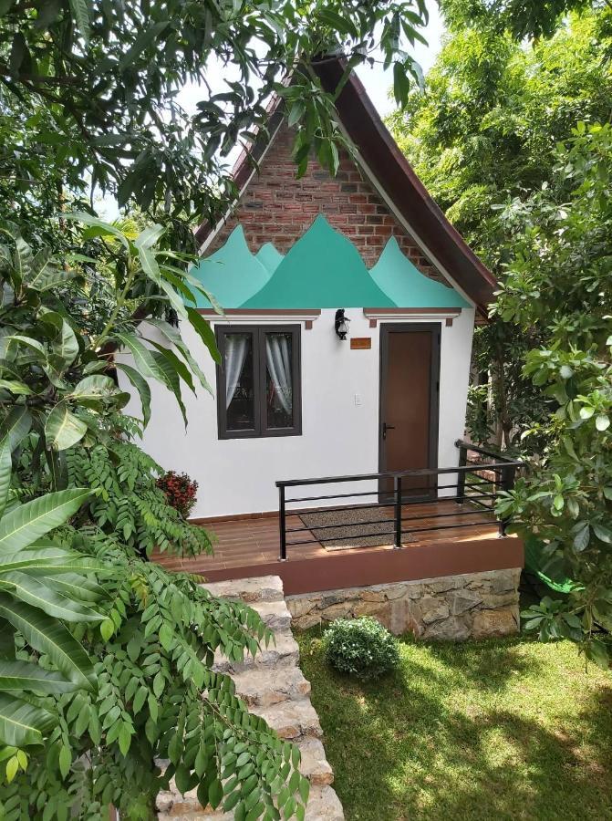 Tropical Valley Homestay - Villas Phong Nha Exterior photo