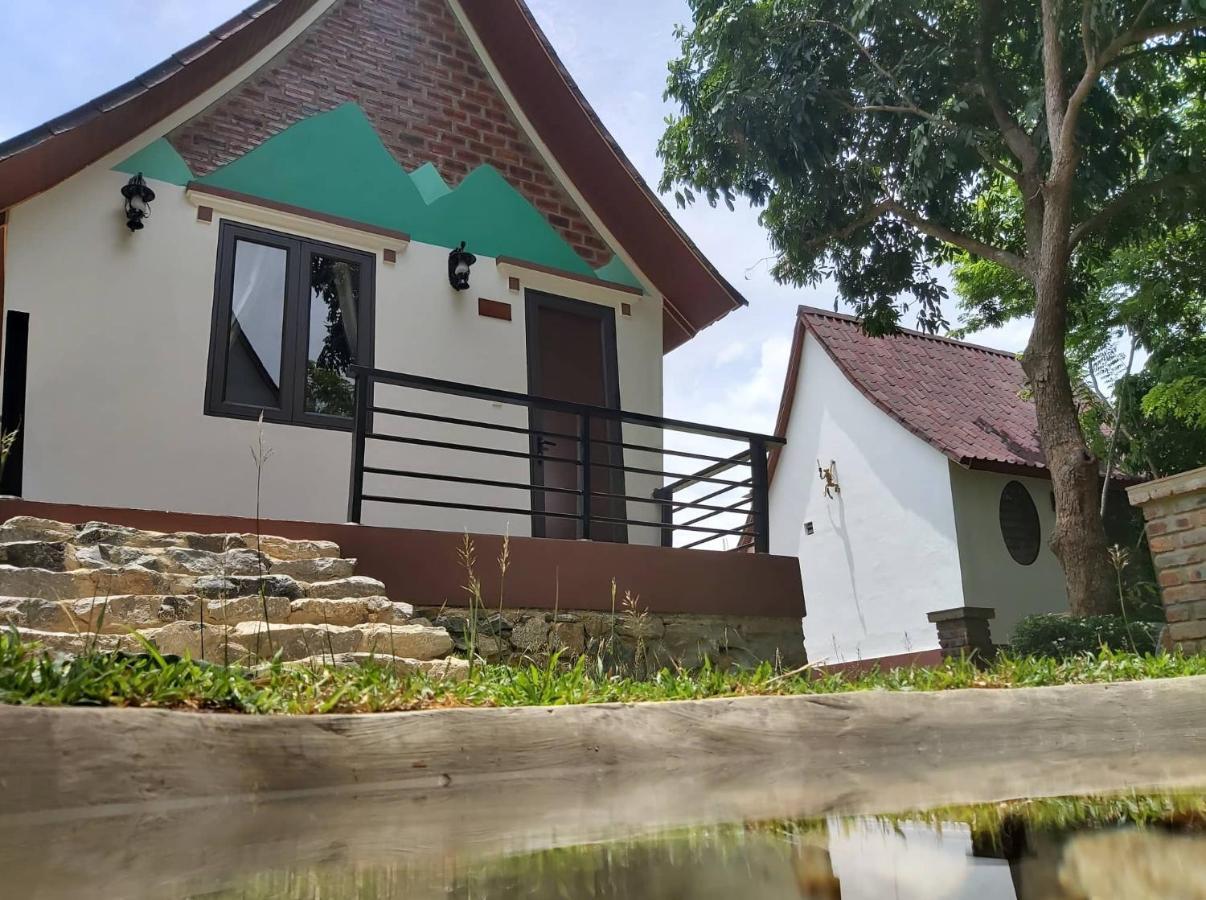 Tropical Valley Homestay - Villas Phong Nha Exterior photo